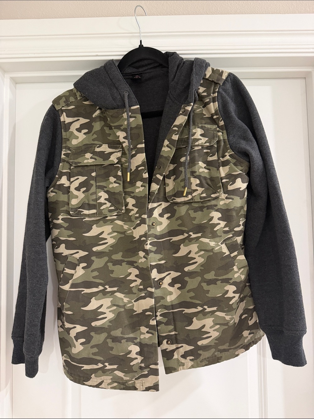 Girls with Guns Camo Equinox Jacket